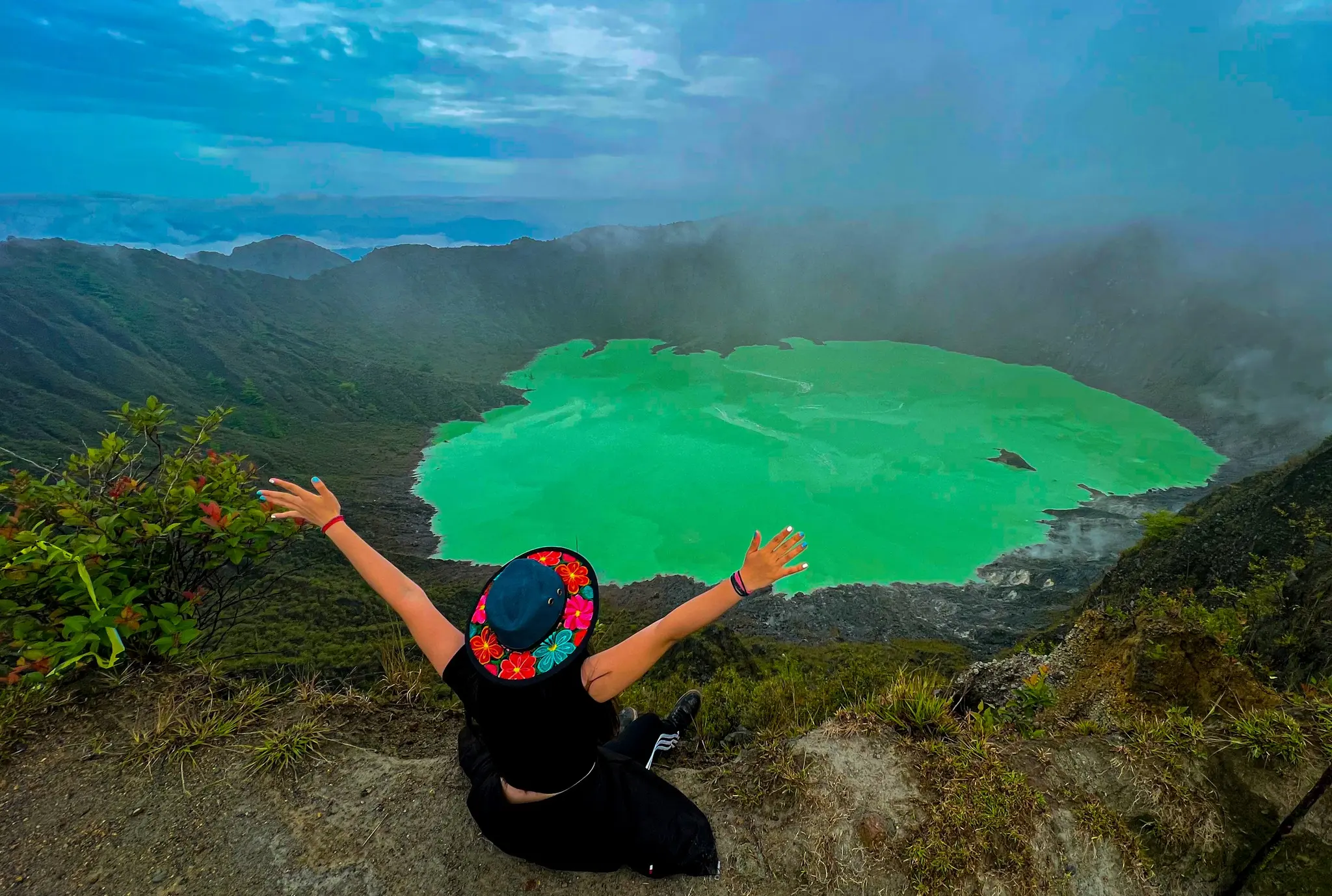 El Resplandor Esmeralda: Descubriendo el Volcán Chichonal en Chiapas